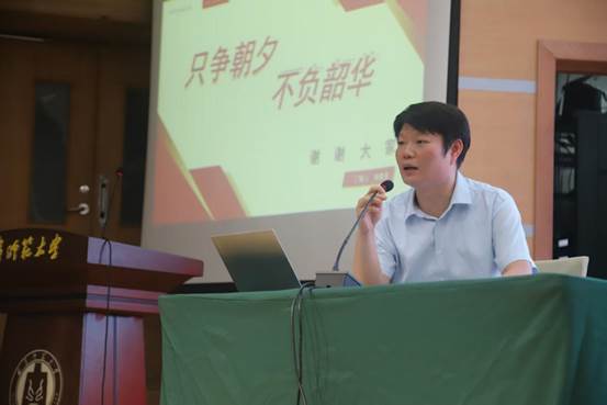 67c81e5cbe2f4bbb6bad18c6a6ba990